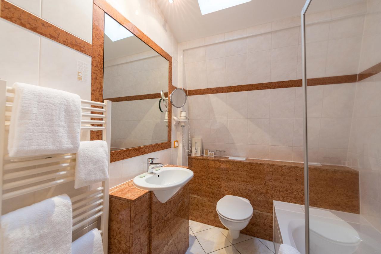 Heinz 4* Höhr-Grenzhausen