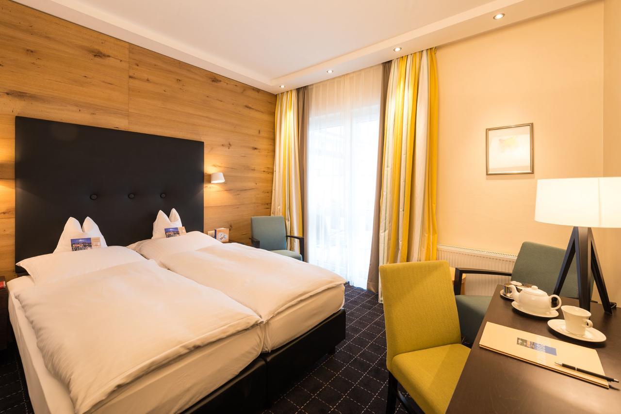 Heinz Hotel